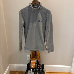 Patagonia Light Gray Fleece Pullover